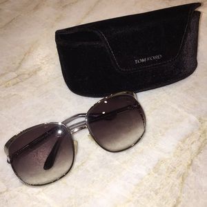TOM FORD BRAND NEW sunglasses with Tom Ford case